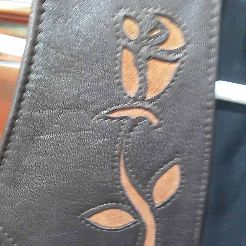 Vest - Picture 4 of 15